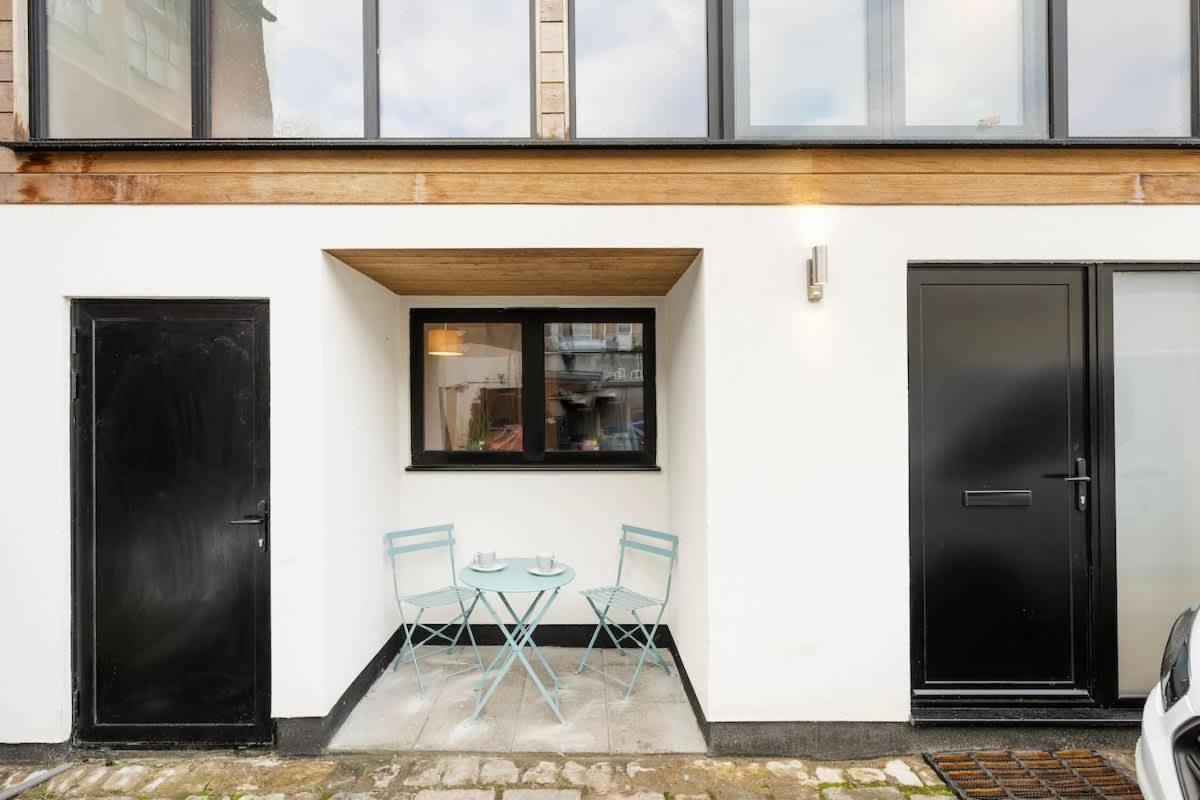 The Upside Down Eco House